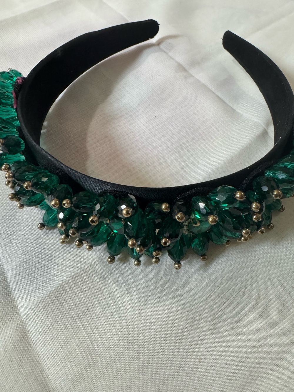 Royalty-like Embellished Emerald Crystal Headband — NWT — Handmade.